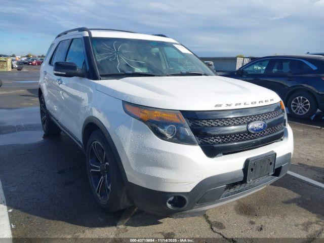  Salvage Ford Explorer