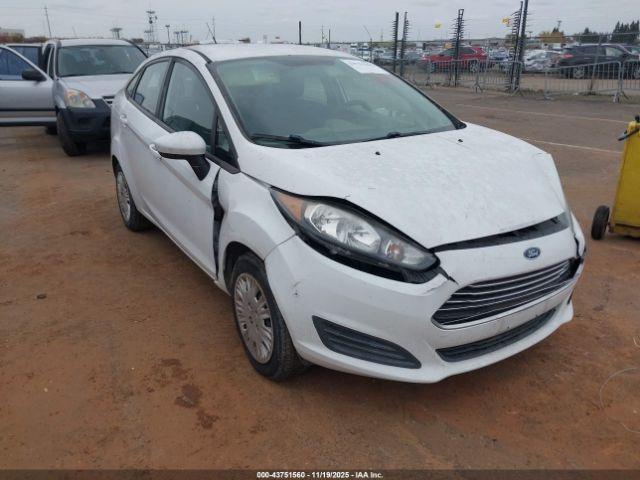  Salvage Ford Fiesta