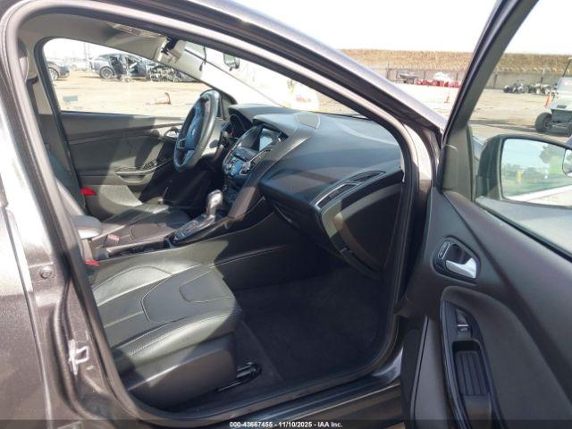 Ford Focus Titanium Image 3