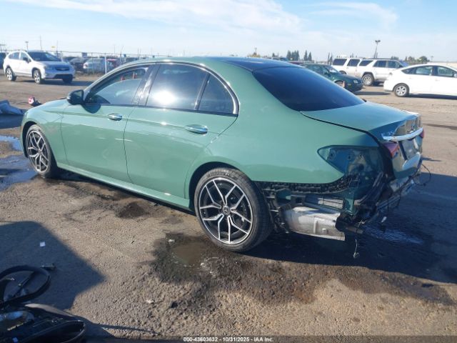 Mercedes-Benz E-Class Image 8