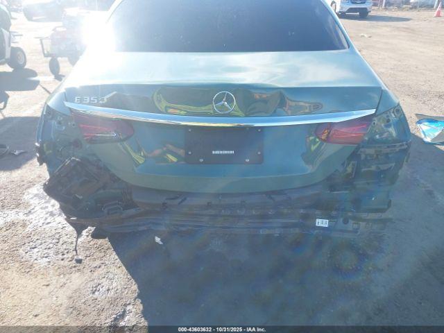 Mercedes-Benz E-Class Image 12