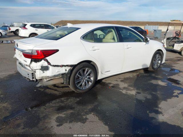 Lexus Es Image 16
