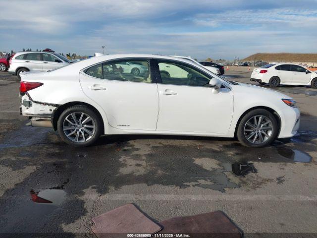 Lexus Es Image 12