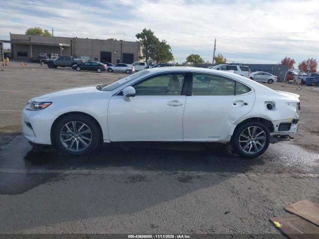 Lexus Es Image 14