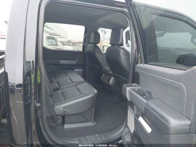 Ford F-350 Lariat Image 9