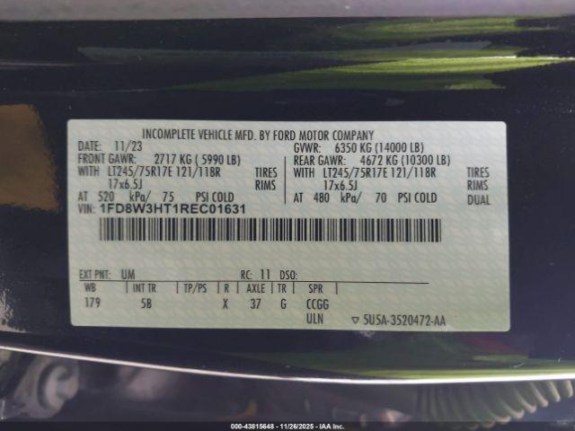 Ford F-350 Lariat Image 11