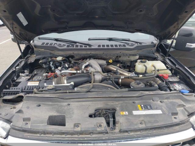 Ford F-350 Lariat Image 6