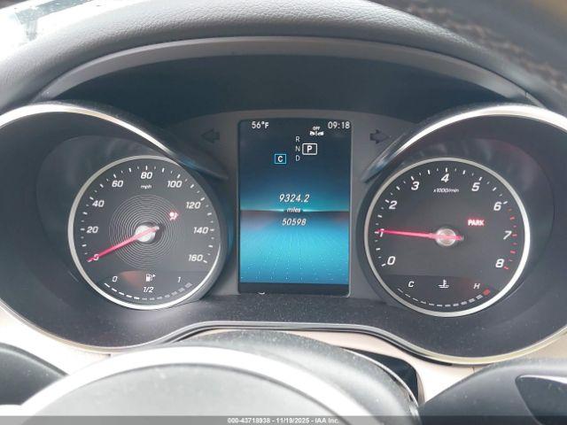 Mercedes-Benz C-Class Image 14