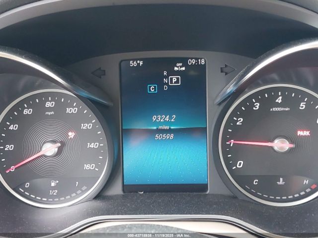 Mercedes-Benz C-Class Image 12