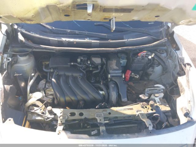 Nissan Versa 1.6 Sl Image 10