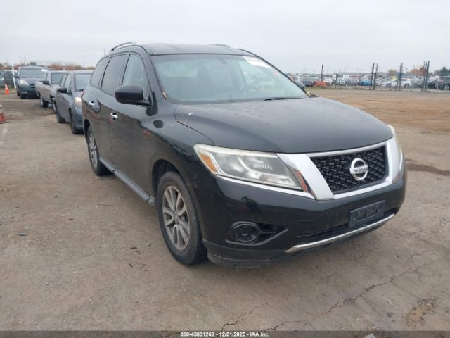 Nissan Pathfinder Image 1