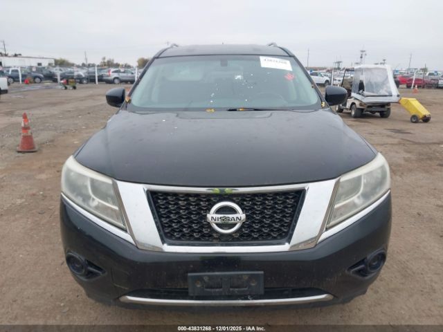 Nissan Pathfinder Image 4