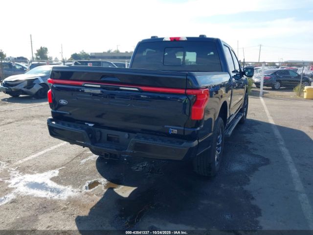 Ford F-150 Lariat Image 6