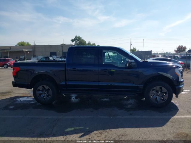 Ford F-150 Lariat Image 10
