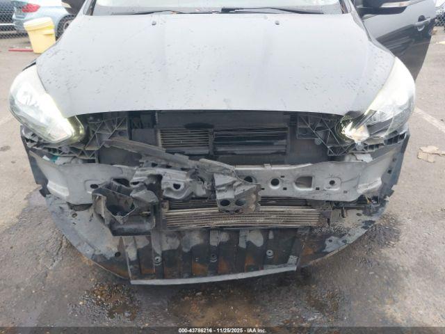 Ford Focus Se Image 8