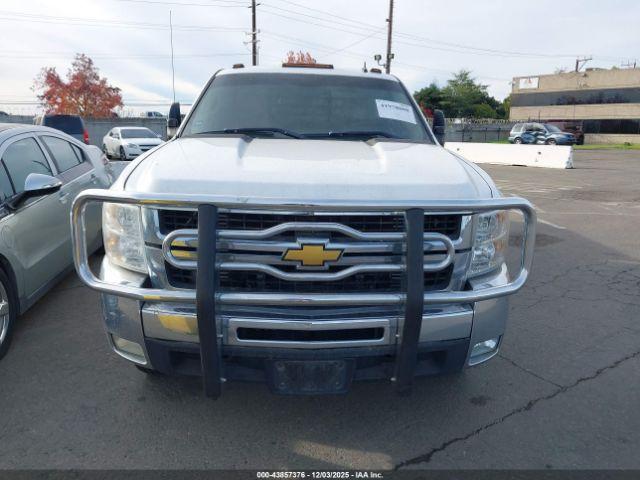 Chevrolet Silverado 3500 Lt1 Image 3