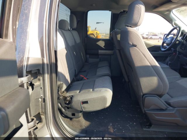 Ford F-150 Xlt Image 2