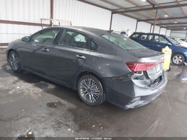 Kia Forte Gt-line Image 5