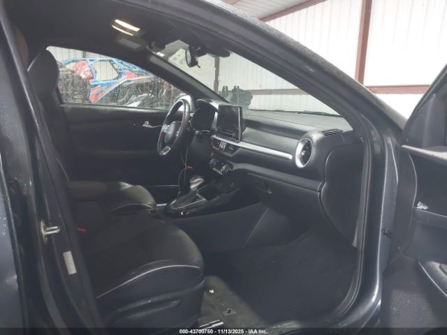 Kia Forte Gt-line Image 7