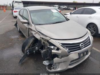  Salvage Nissan Altima