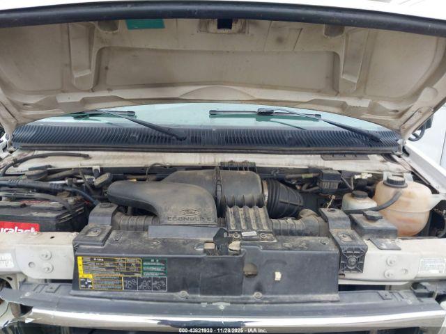 Ford Bus E-450 Cutaway Image 11