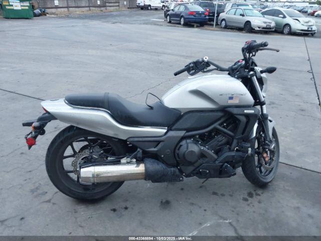 Honda Ctx700 Nd Image 12