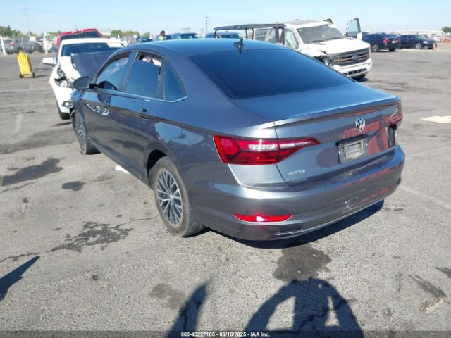 Volkswagen Jetta Image 4