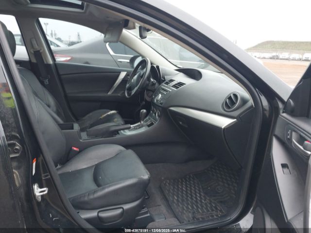 Mazda Mazda3 S Grand Touring Image 4