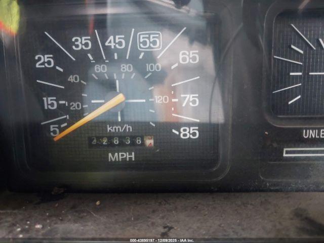 Ford Bronco U100 Image 3