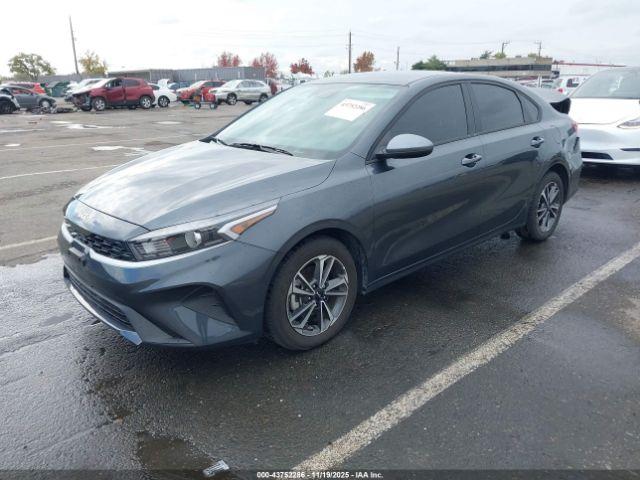 Kia Forte Lxs Image 5