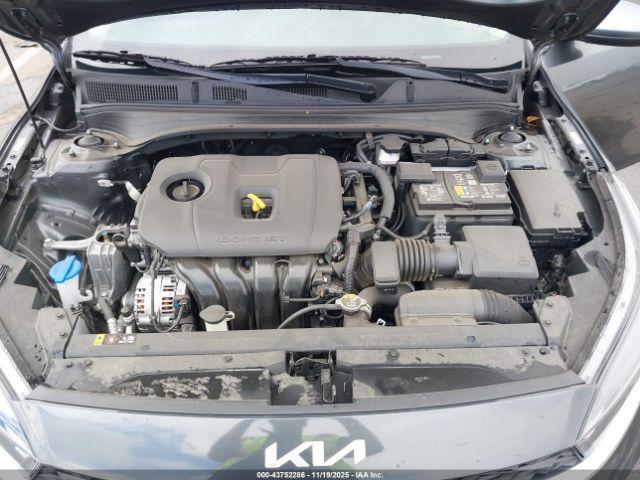 Kia Forte Lxs Image 4
