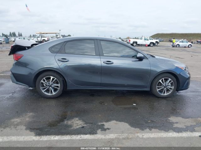 Kia Forte Lxs Image 13