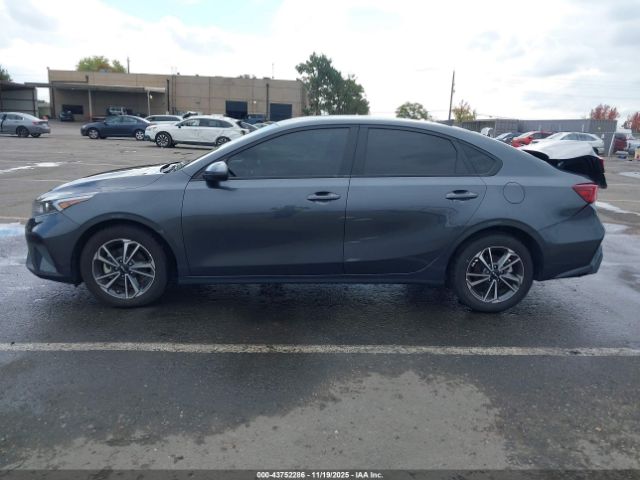 Kia Forte Lxs Image 3