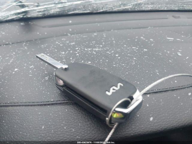 Kia Forte Lxs Image 3