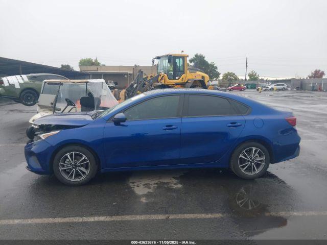 Kia Forte Lxs Image 13