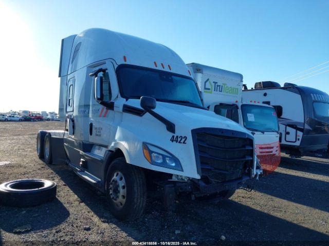  Salvage Freightliner New Cascadia 126