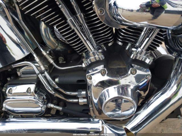 Harley-Davidson Flstf Image 3
