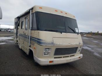  Salvage Winnebago P30