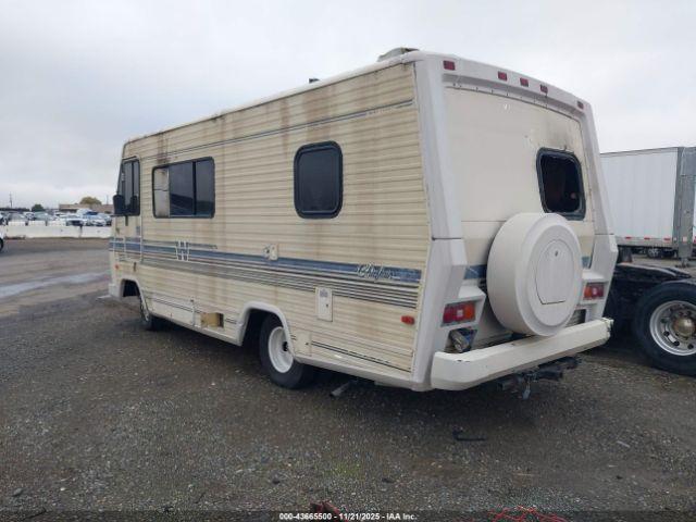 Winnebago P30 Image 4