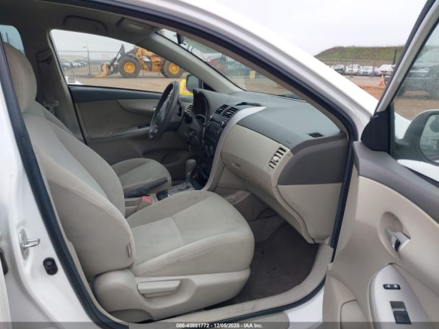 Toyota Corolla Le Image 4