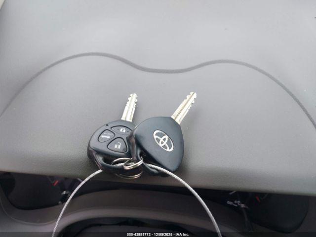 Toyota Corolla Le Image 6