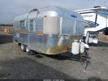  Salvage Streamline Prince (19 Foot Trav