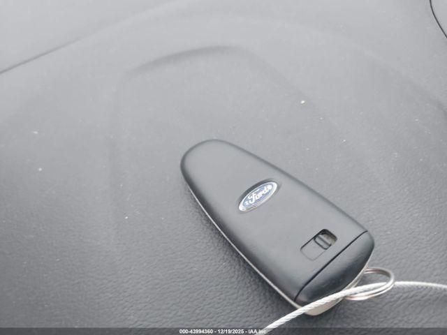 Ford C-MAX Energi Sel Image 10