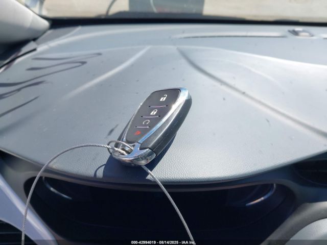 Chevrolet Bolt Premier Image 15