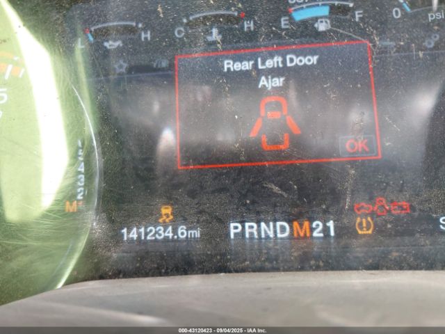 Ford F-350 Lariat Image 8