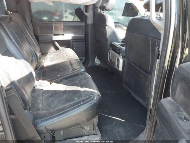 Ford F-350 Lariat Image 7