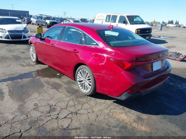 Toyota Avalon Hybrid Limited Image 7