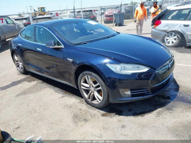 Tesla Model S Image 1