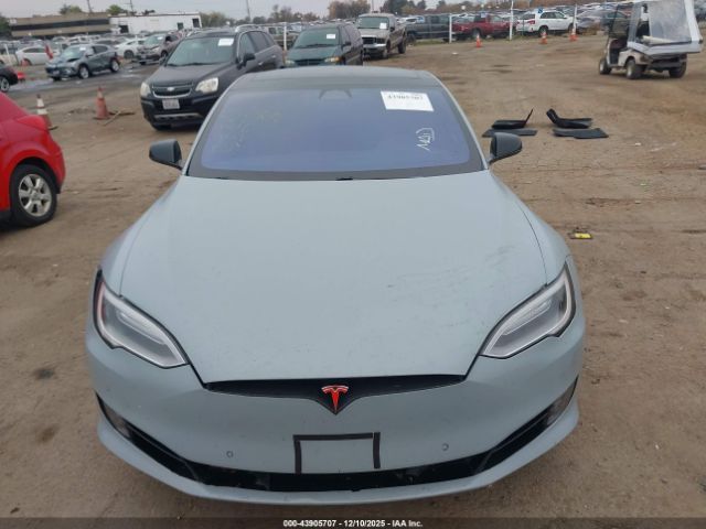 Tesla Model S Image 7