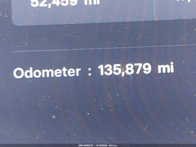 Tesla Model S Image 14